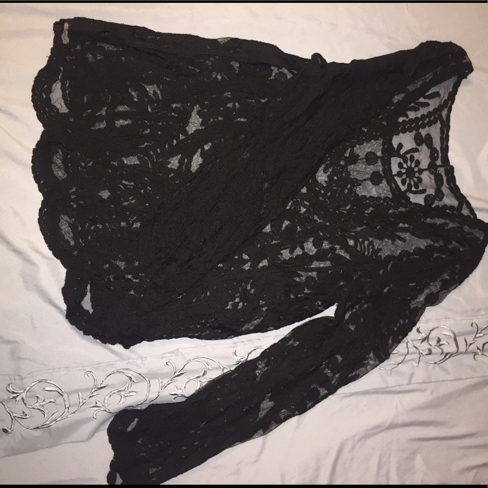 Black shirt